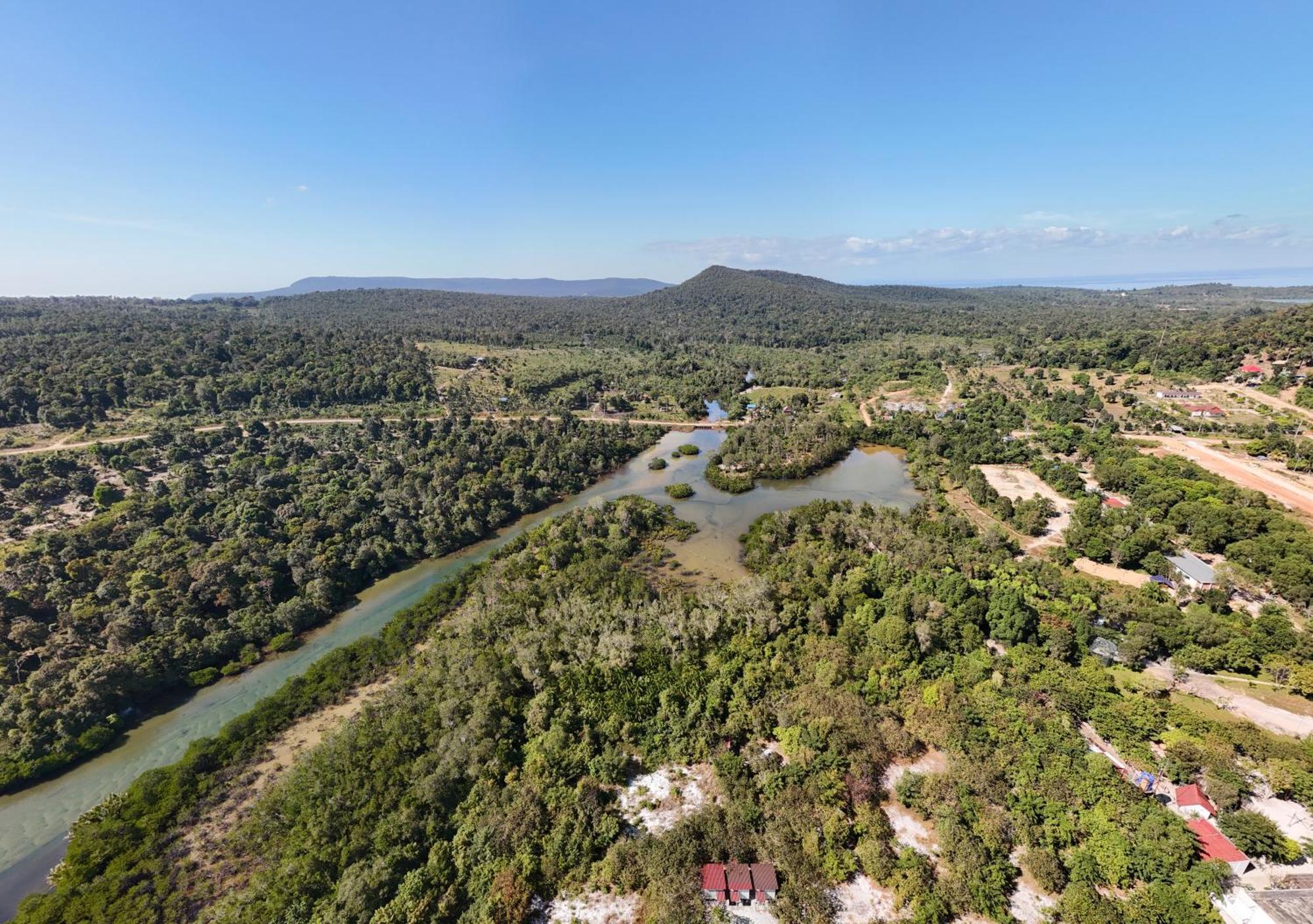 Koh Rong Beach Hostel And Bungalows Kaoh Touch Екстер'єр фото
