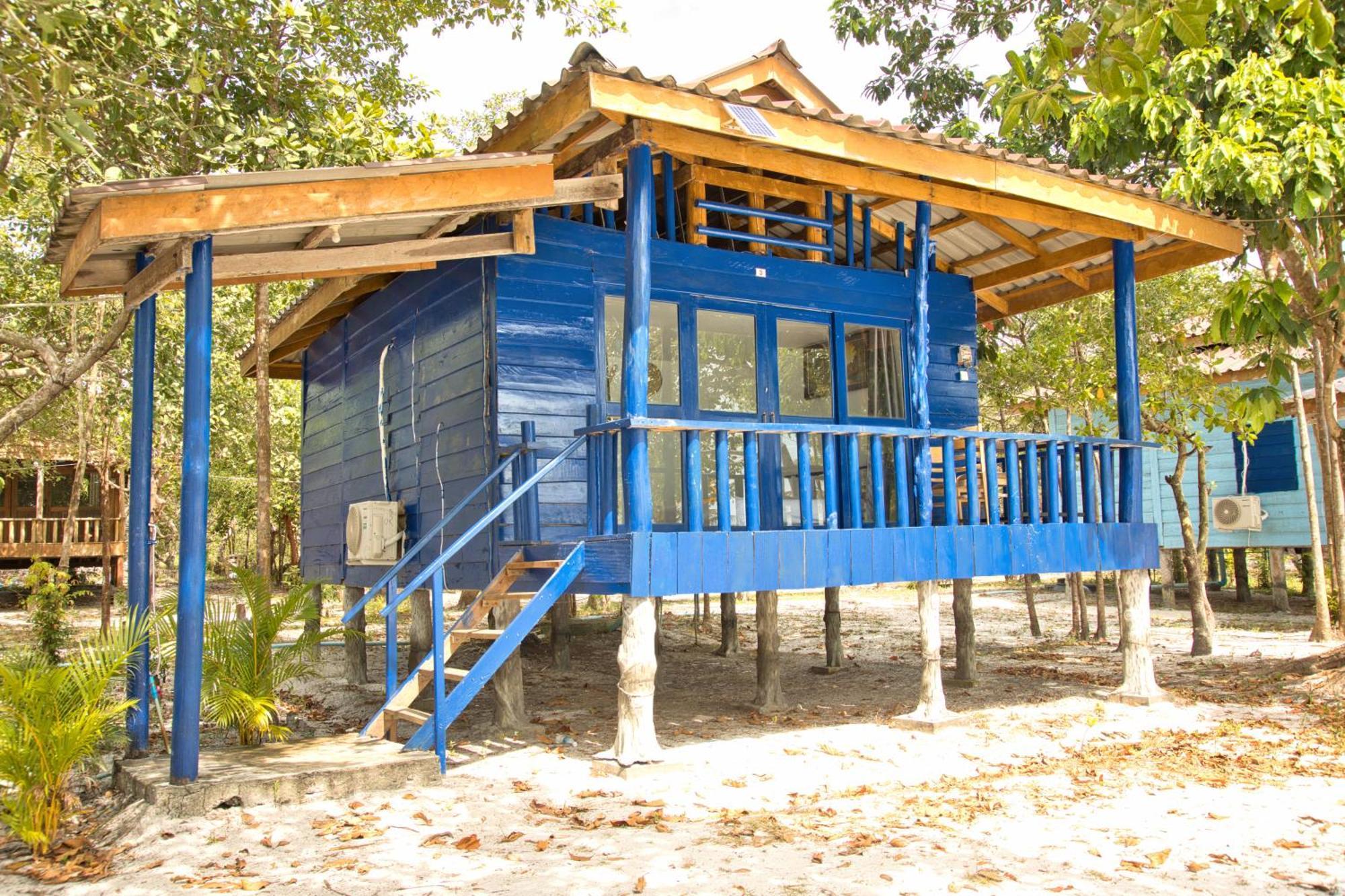 Koh Rong Beach Hostel And Bungalows Kaoh Touch Екстер'єр фото