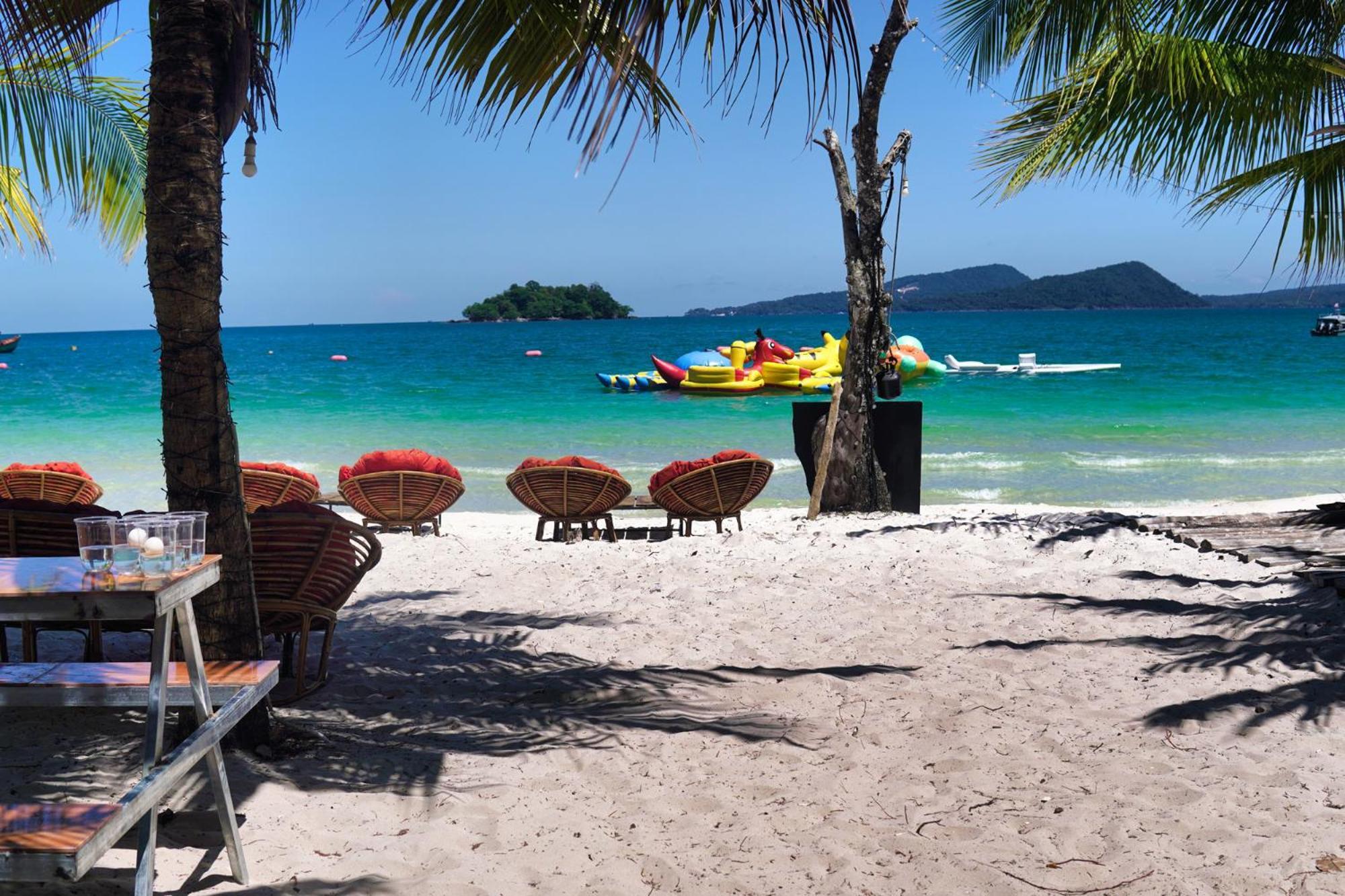 Koh Rong Beach Hostel And Bungalows Kaoh Touch Екстер'єр фото