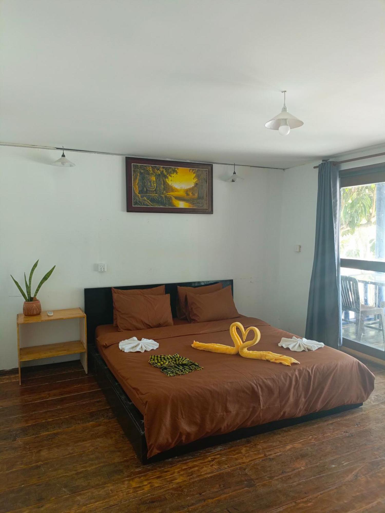 Koh Rong Beach Hostel And Bungalows Kaoh Touch Екстер'єр фото