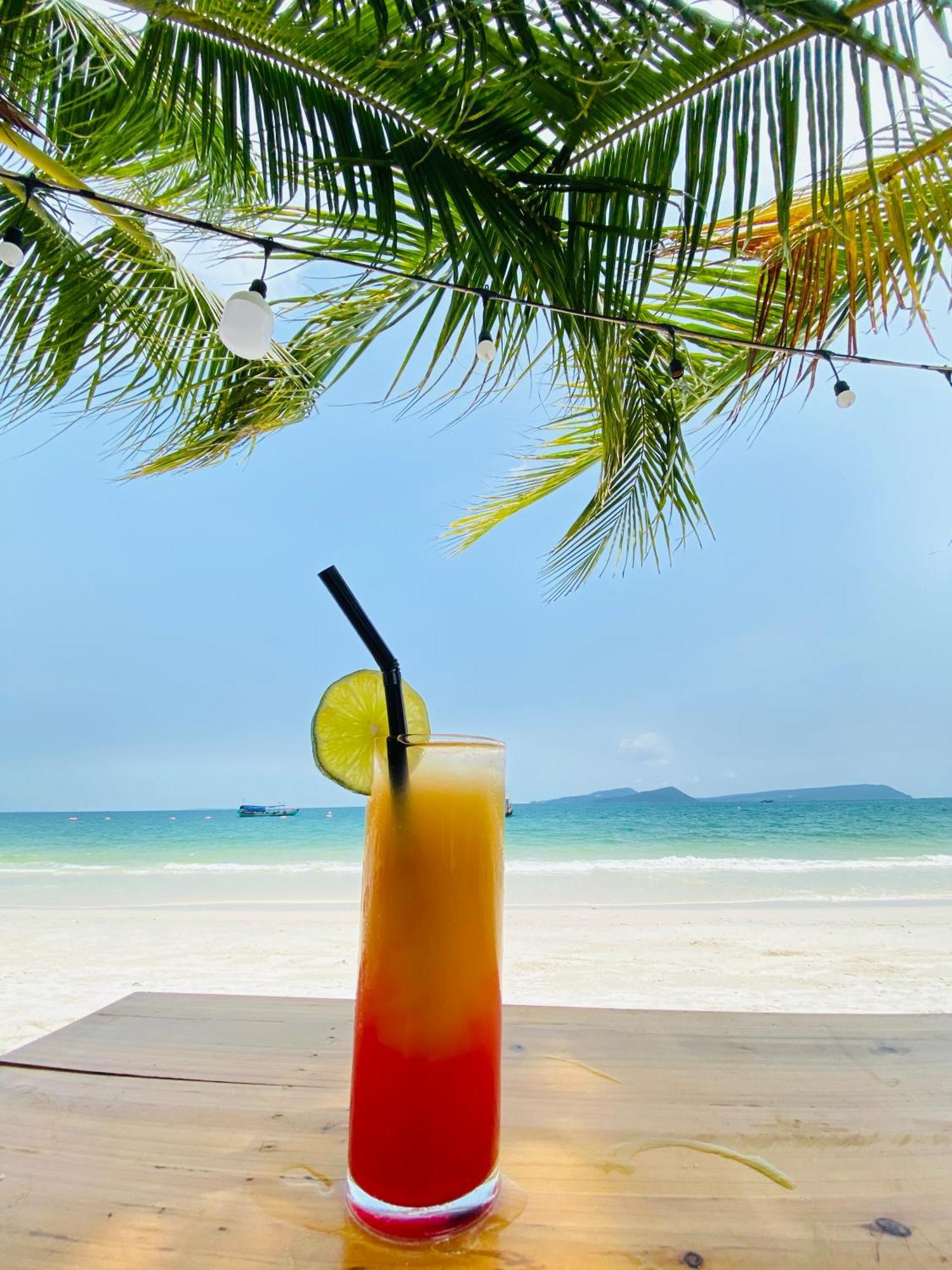 Koh Rong Beach Hostel And Bungalows Kaoh Touch Екстер'єр фото
