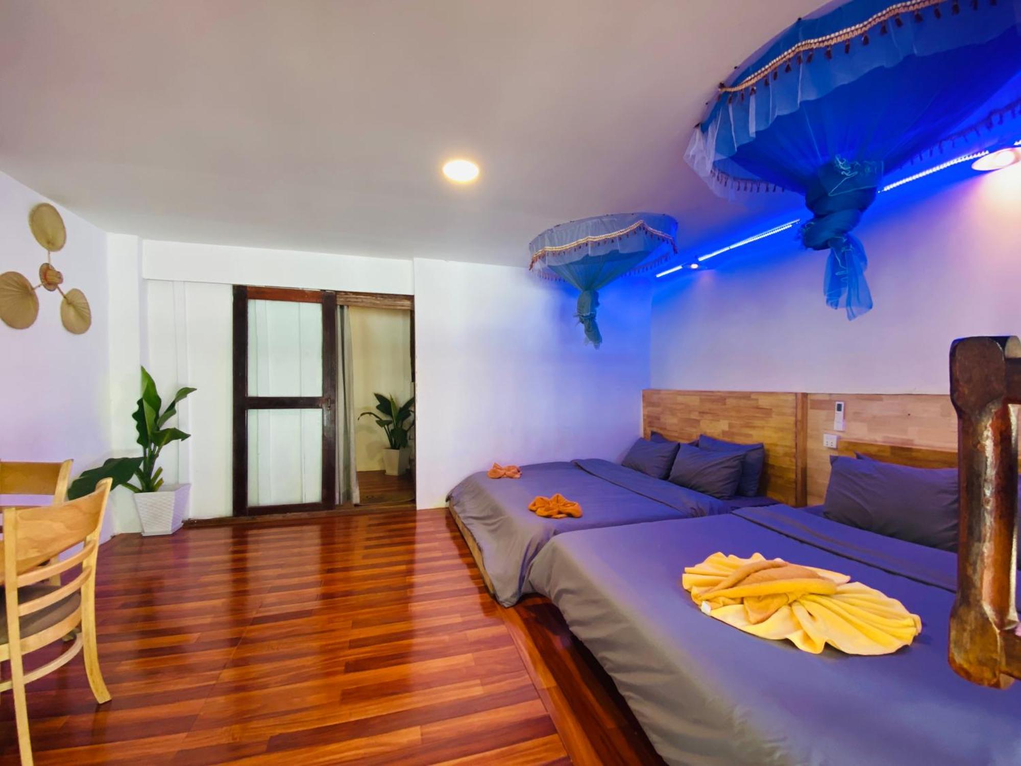 Koh Rong Beach Hostel And Bungalows Kaoh Touch Екстер'єр фото